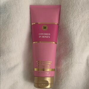 Bath and Body Works Covered in Roses Body Cream
